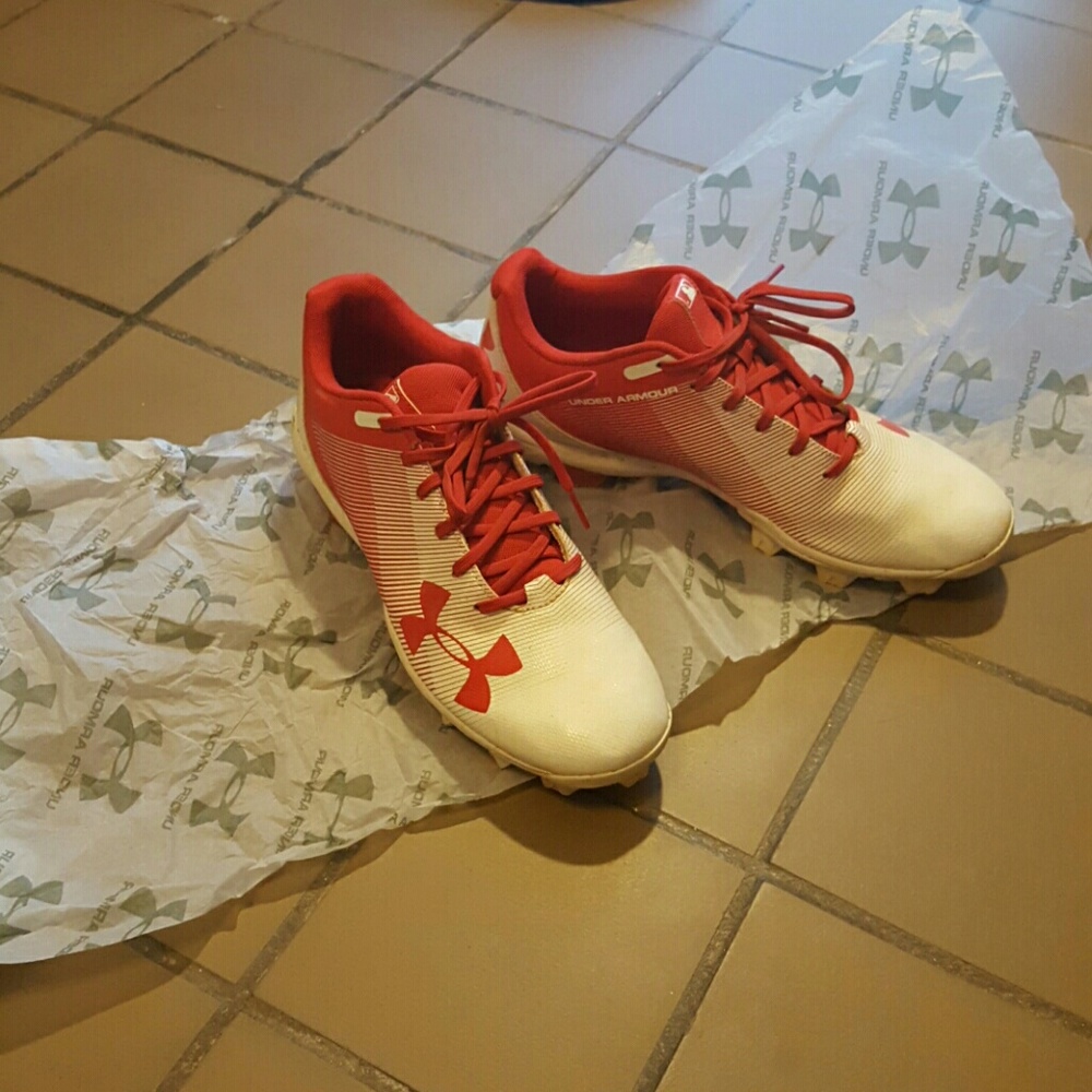 Under Armour Baseball Shoes- Men